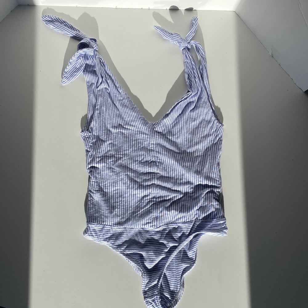 Zara Tie Straps White with Blue Stripes Body Suit (Size S)